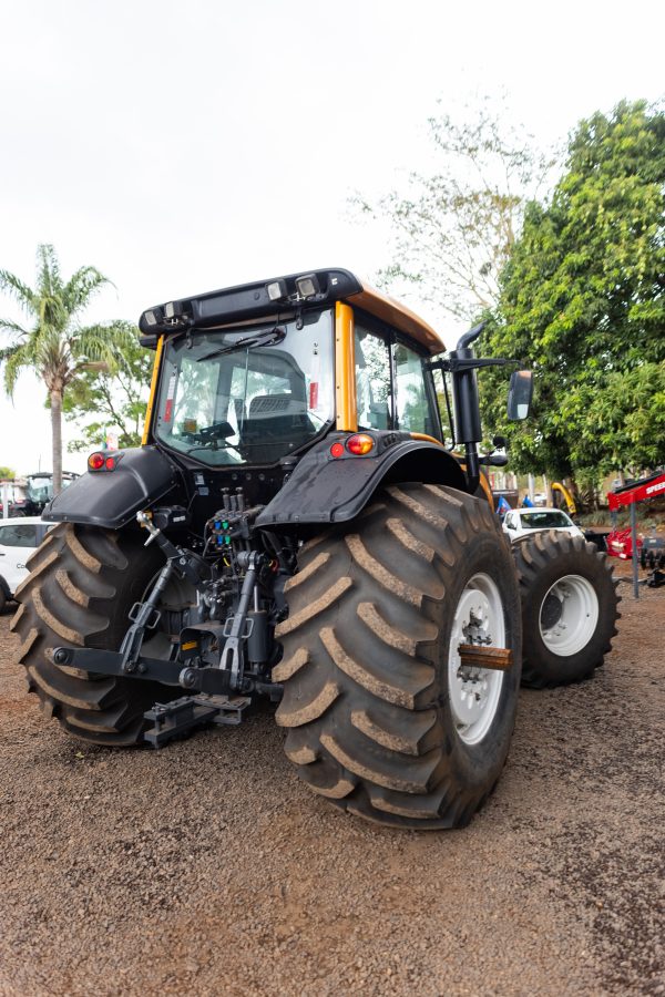 Valtra BH 224 Hitech - Imagem 4