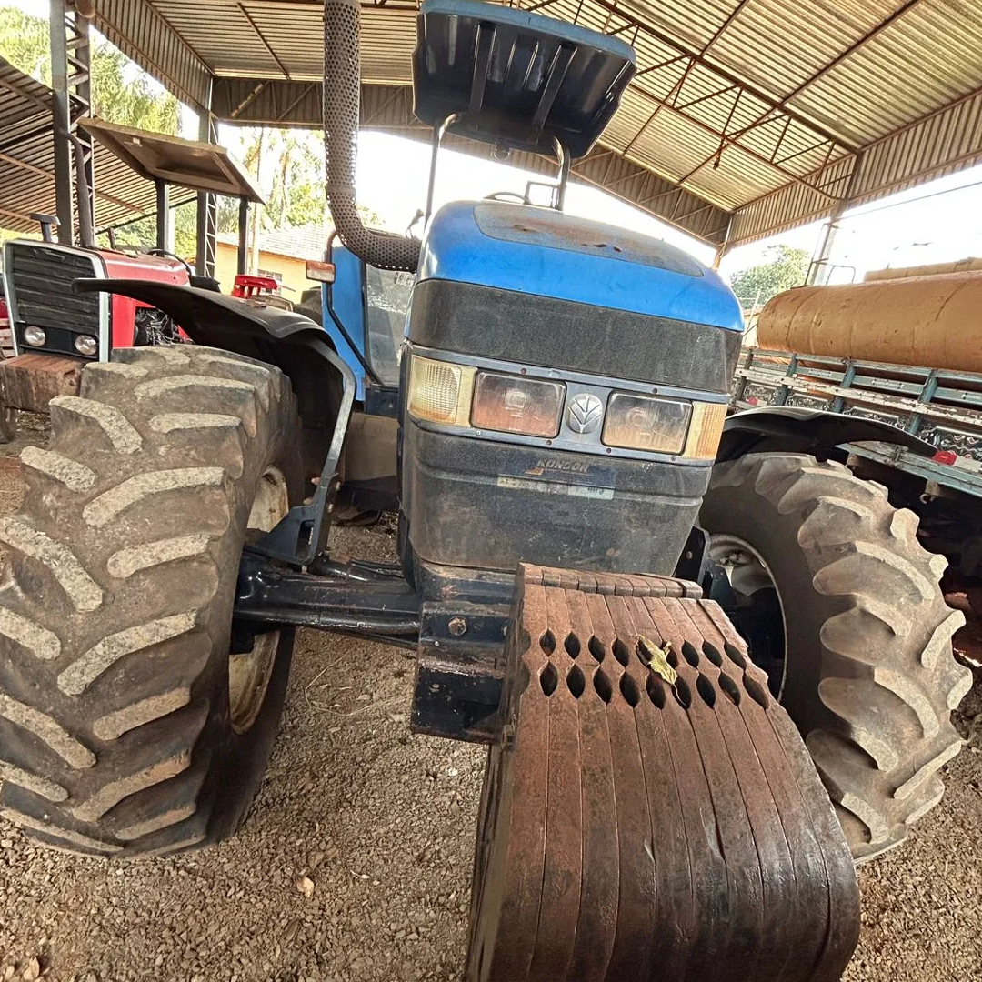 New Holland TM135 copiar04