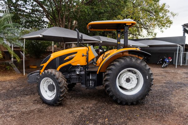 Valtra A 74S - Imagem 2