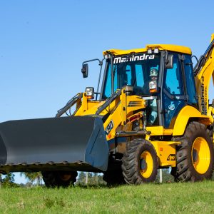 Retroescavadeira Mahindra VX90